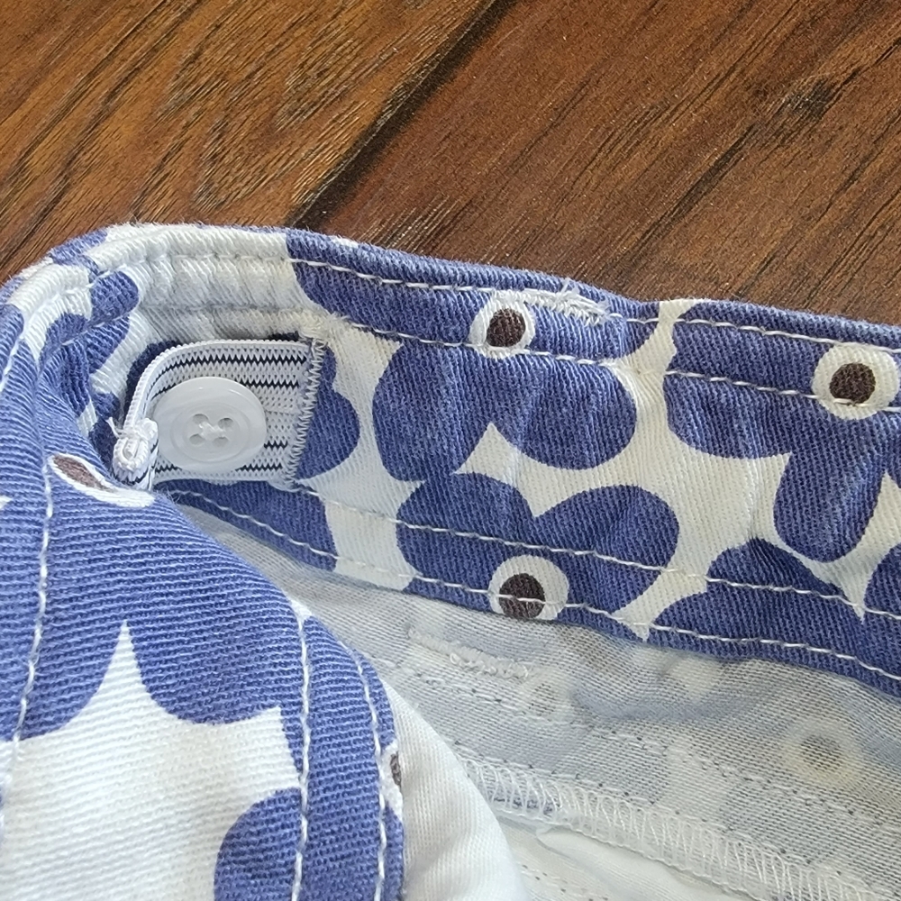 Mini Boden Blue and White Floral Cotton Shorts - Picture 6 of 9